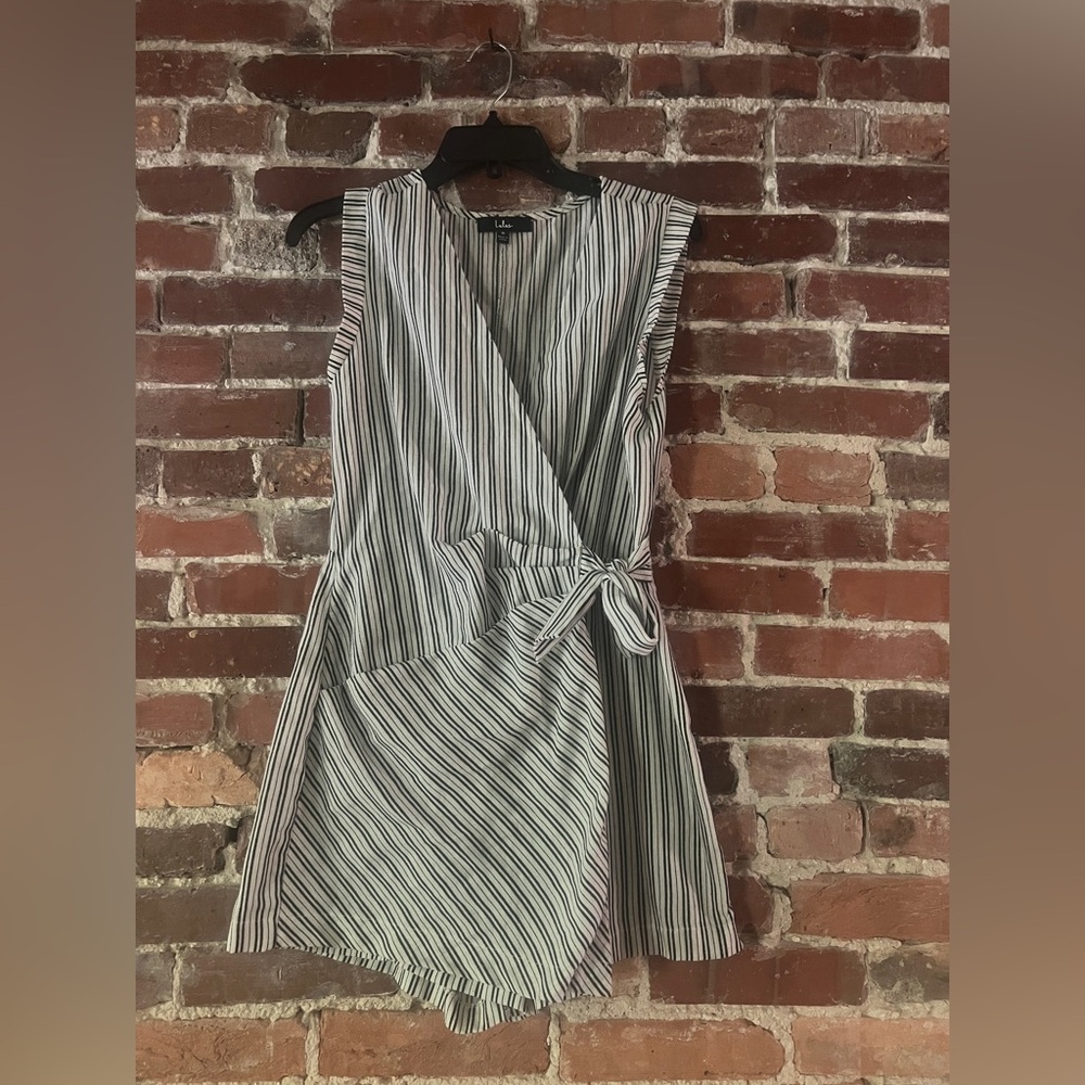 Lulu's Navy and White Striped Romper size MD